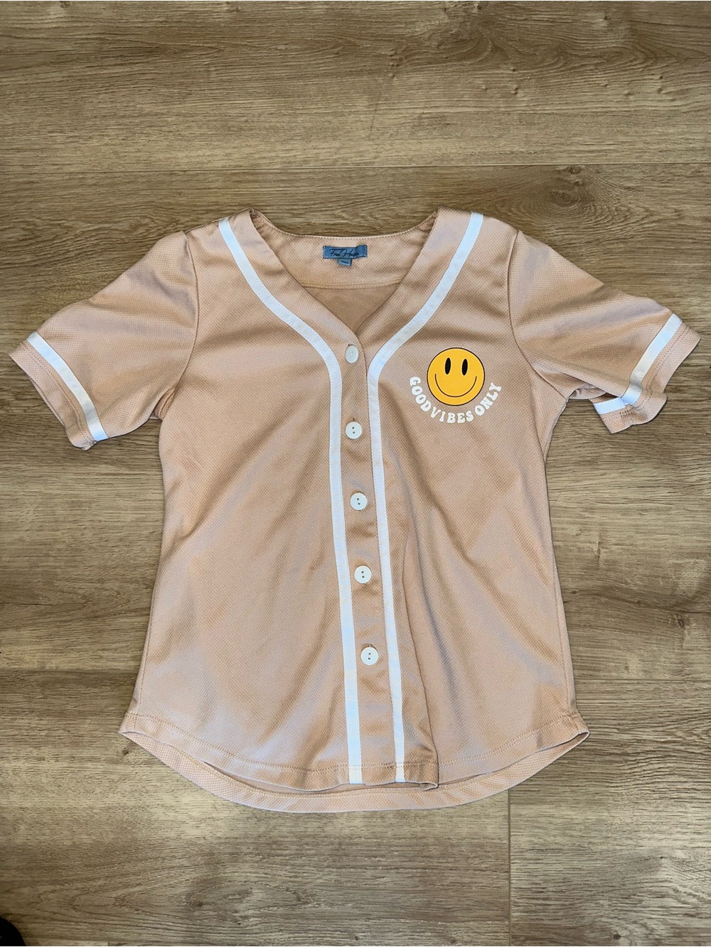 Girls' Peach Button-Front Baseball Top with Smiley Graphic
